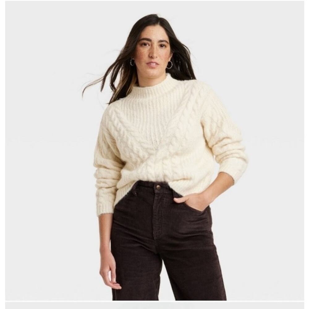 Universal Threads cream cable knit cropped pull over cozy cabin sweater womens S